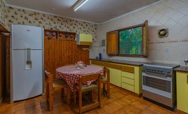 VENTA CASA 5 AMB 2 PLANTAS 267 M2 BARRIO ESTRADA