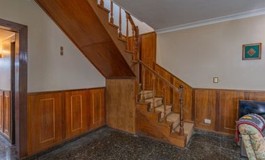 VENTA CASA 5 AMB 2 PLANTAS 267 M2 BARRIO ESTRADA