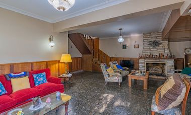 VENTA CASA 5 AMB 2 PLANTAS 267 M2 BARRIO ESTRADA
