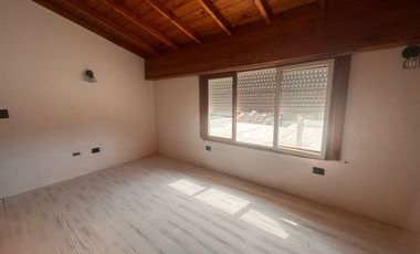 VENTA PH 4 AMB. COCHERA P/2 Y QUINCHO APTO CREDITO