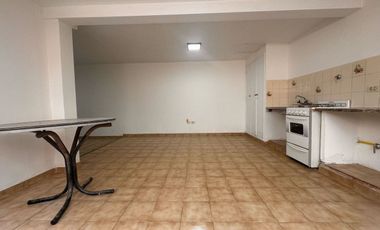 VENTA PH 4 AMB. COCHERA P/2 Y QUINCHO APTO CREDITO