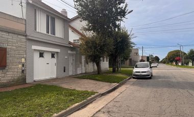 VENTA PH 4 AMB. COCHERA P/2 Y QUINCHO APTO CREDITO