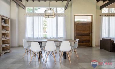 VENTA CASA EN SENDEROS III COSTA ESMERALDA