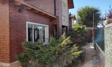 VENTA CASA NIVEL GERENCIAL 4 DORMITORIOS PLOTTIER