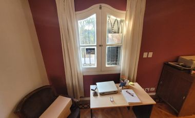CHALET, 2 PLANTAS DE 9 AMBIENTES UNICO EN SU ZONA