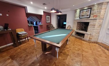 CHALET, 2 PLANTAS DE 9 AMBIENTES UNICO EN SU ZONA