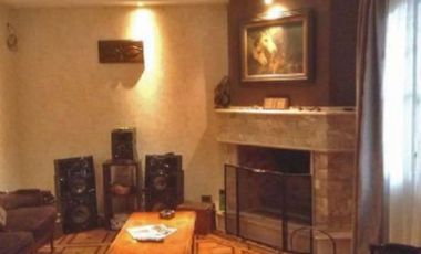 CHALET, 2 PLANTAS DE 9 AMBIENTES UNICO EN SU ZONA