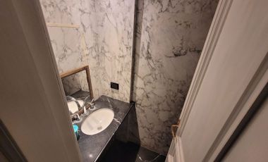 CHALET, 2 PLANTAS DE 9 AMBIENTES UNICO EN SU ZONA