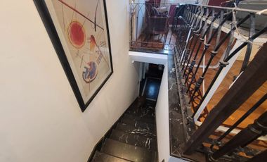 CHALET, 2 PLANTAS DE 9 AMBIENTES UNICO EN SU ZONA