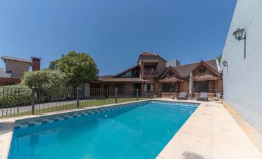 VENTA - CASA 5 AMB. SAN MIGUEL PERMUTA