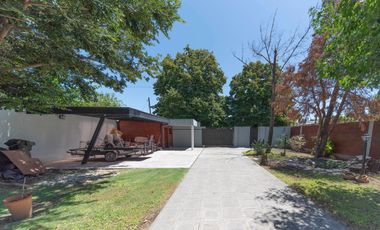 VENTA - CASA 5 AMB. SAN MIGUEL PERMUTA