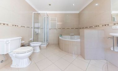 VENTA - CASA 5 AMB. SAN MIGUEL PERMUTA