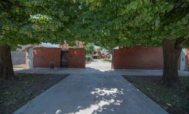 VENTA - CASA 5 AMB. SAN MIGUEL PERMUTA