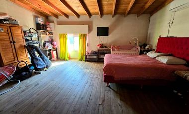 VENTA CASA, LOCAL EXCELENTE UBICACION, PONTEVEDRA