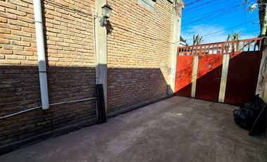 VENTA CASA, LOCAL EXCELENTE UBICACION, PONTEVEDRA