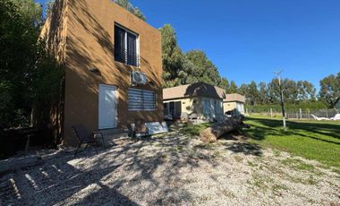 Venta complejo 3 cabañas con piscina Acantilados