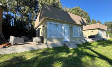 Venta complejo 3 cabañas con piscina Acantilados