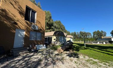 Venta complejo 3 cabañas con piscina Acantilados