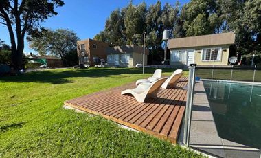 Venta complejo 3 cabañas con piscina Acantilados