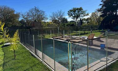Venta complejo 3 cabañas con piscina Acantilados