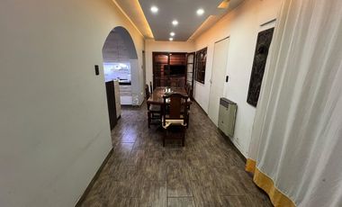 Se vende casa de 3 dorm+cochera B° P. Unidas, VT