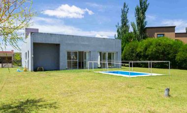 CASA EN VENTA SAN ELISEO CON VISTA AL LAGO
