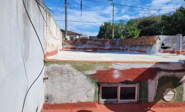 CASA EN VENTA FORENCIO VARELA, MAS LOCAL