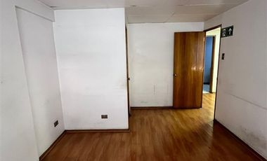Oficina en Arriendo en Metro El Golf
