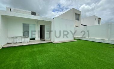 VENTA DE CASA EN RADISSON BLU RESIDENCES-PUNTA BLANCA V. Vil.