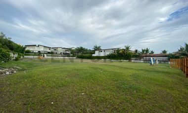 Terrenos exclusivos en venta –Playa Club Grande, cerca de Montañita y Olón V.Vil