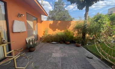 Casa en Venta en Privada con Vigilancia, Lomas de Reforma, Sierra Mimbres