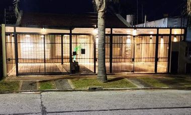 Chalet en venta en Ezpeleta Este