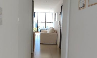 19 y 44-Pza Azcuénaga-Semipiso de categoría amoblado en alquiler