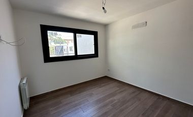 Departamento 3 amb, 2 dormitorios, patio