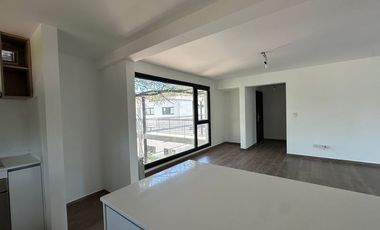 Departamento 3 amb, 2 dormitorios, patio