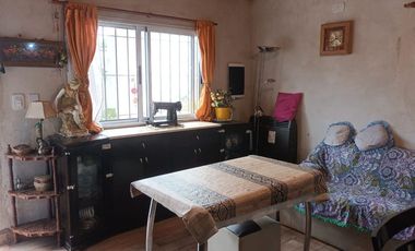 VENTA CASA 4 AMBIENTES en SAN MIGUEL DEL MONTE