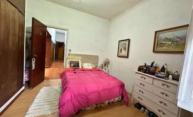 CASA EN VENTA A RECICLAR 2 DORMITORIOS QUILMES