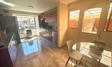 ARRIENDO CASA AMOBLADA EN CHICUREO