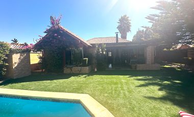 ARRIENDO CASA AMOBLADA EN CHICUREO