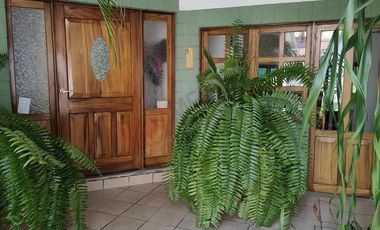 Casa con alberca en venta en zona Norte Poniente  con 578.17m2 de terreno.