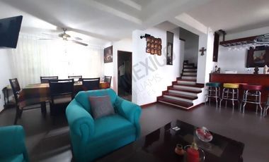 Casa en venta en privada cerrada en El Fracc. El Diamante.