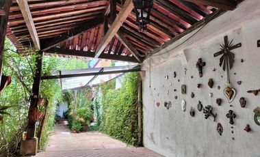 Casa con Departamentos en venta en Fracc.La Paz, San Cristóbal