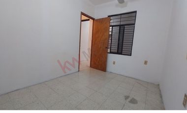 Oficina/Local en renta en 2 sur poniente frente al Parque Morelos Bicentenario