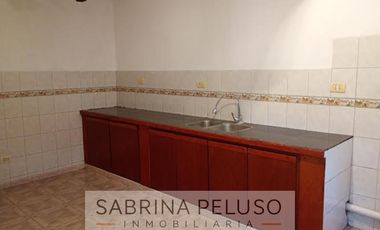 ALQUILER CASA 4 amb. a 200mts. Shopping Nine-Moreno