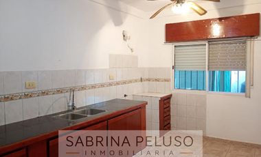 ALQUILER CASA 4 amb. a 200mts. Shopping Nine-Moreno