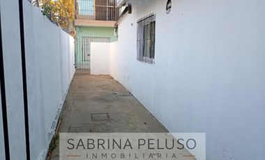 ALQUILER CASA 4 amb. a 200mts. Shopping Nine-Moreno