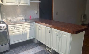 CASA EN CONDOMINIO EN LOMAS DE VISTA HERMOSA EN RENTA