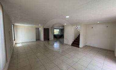 Casa en renta en Coaxustenco