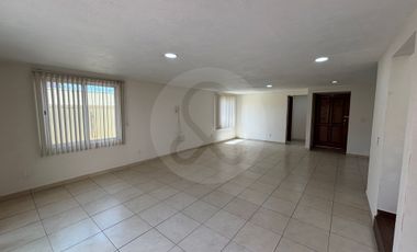 Casa en renta en Coaxustenco