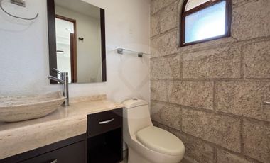 Rincon de San Gabriel  Casa en condominio en renta en Rincón de San Gabriel
